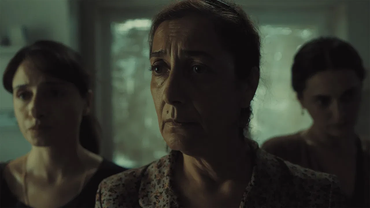 Bana Karanlığını Anlat