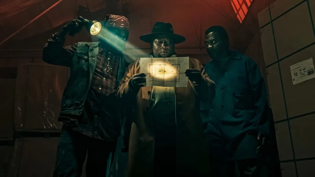 Koca Nunu'nun Küçük Soygunu